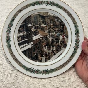 Department 56 Christmas Plate #6